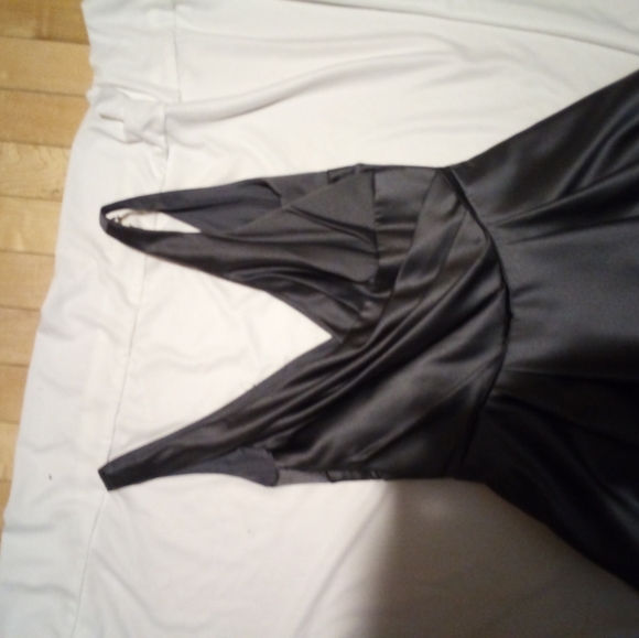 Davids Bridal Versa Size 2 Pewter Prom Bridesmaid - Picture 2 of 7